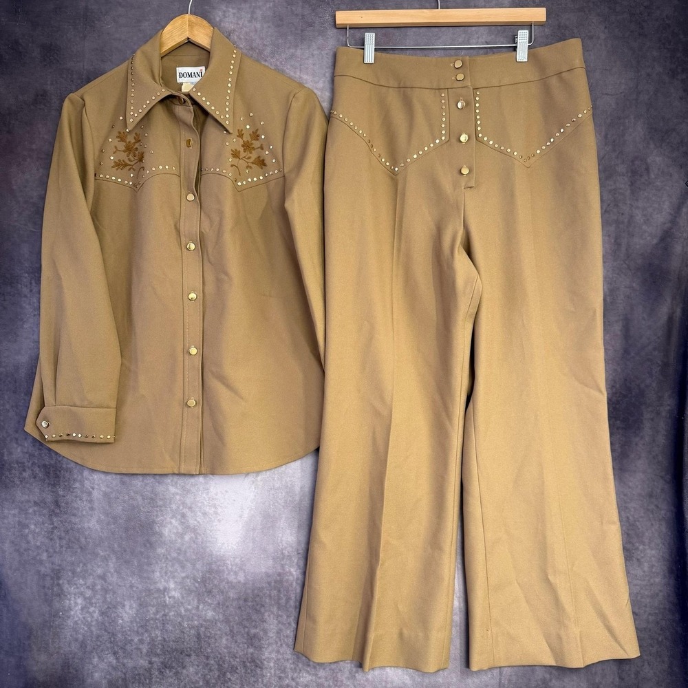 Vintage 1950s/1960 Domani Brown Western Suit Women Size 16 Flare Studded